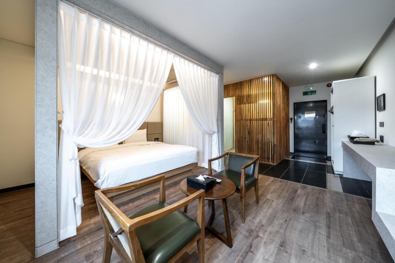 Jeonju Jazz Around Hotel ภายนอก รูปภาพ