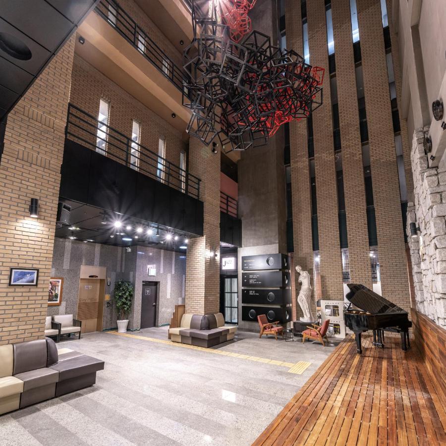 Jeonju Jazz Around Hotel ภายนอก รูปภาพ