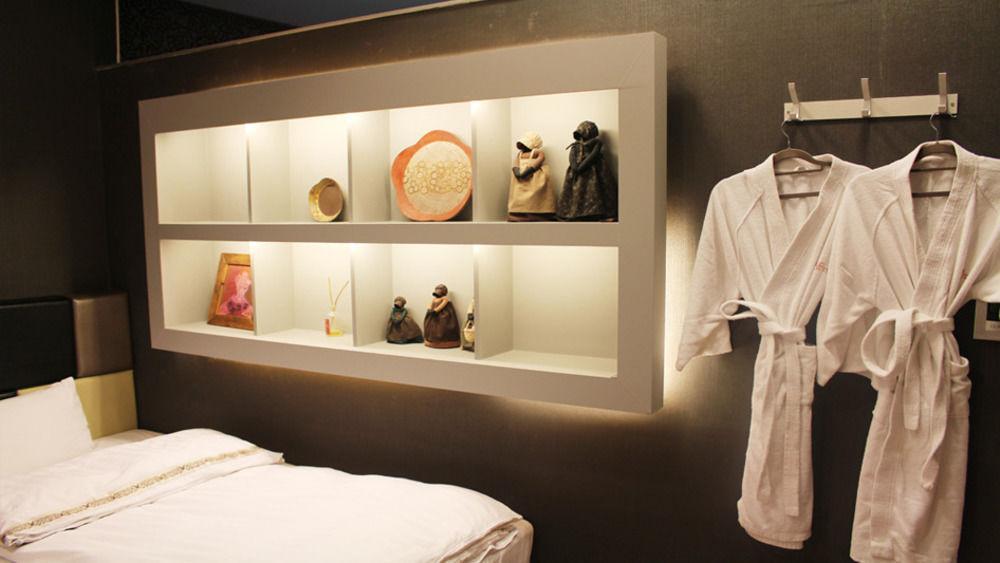 Jeonju Jazz Around Hotel ภายนอก รูปภาพ